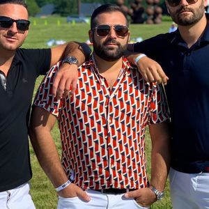 Meet your Posher, Johnny